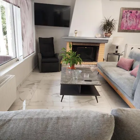 Baso Hilltop 3 Apartment